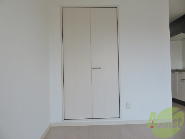 収納　クローゼットがありました。お洋服や荷物はここへ