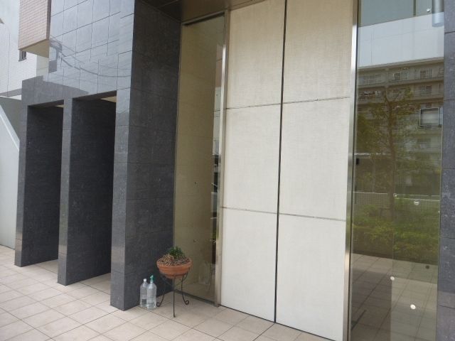 エントランス　★エントランスです★
