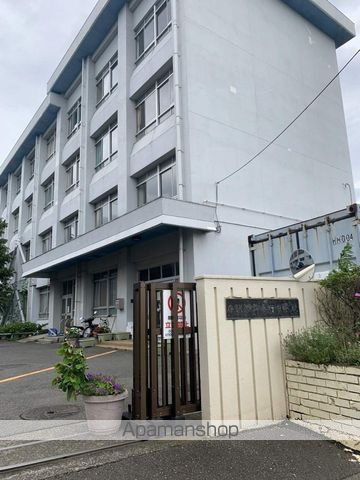 中学校　藤沢市立善行中学校（中学校）まで438m