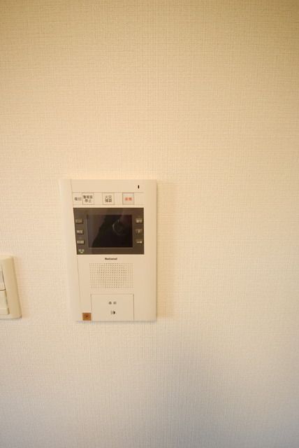 セキュリティ　モニター付きインターホンです