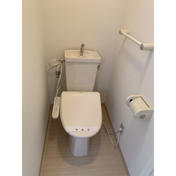 ST32のトイレ写真