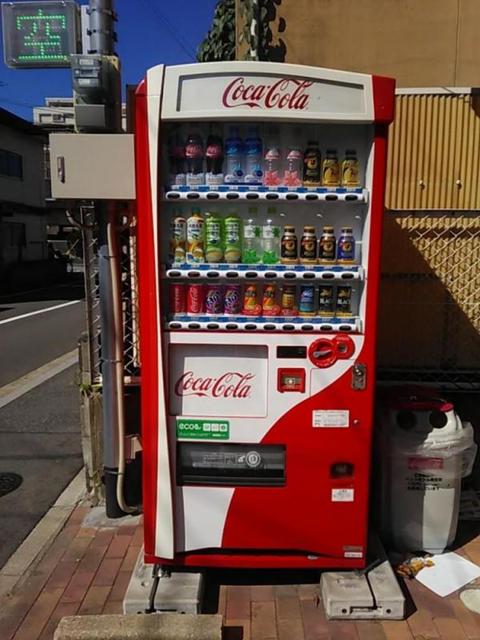 その他　【その他共用部】敷地内自動販売機