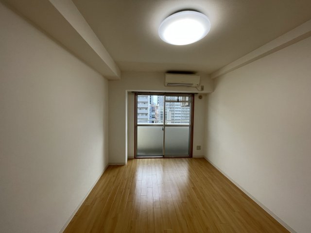 居室・リビング　(参考)同マンション同間取り他部屋の写真