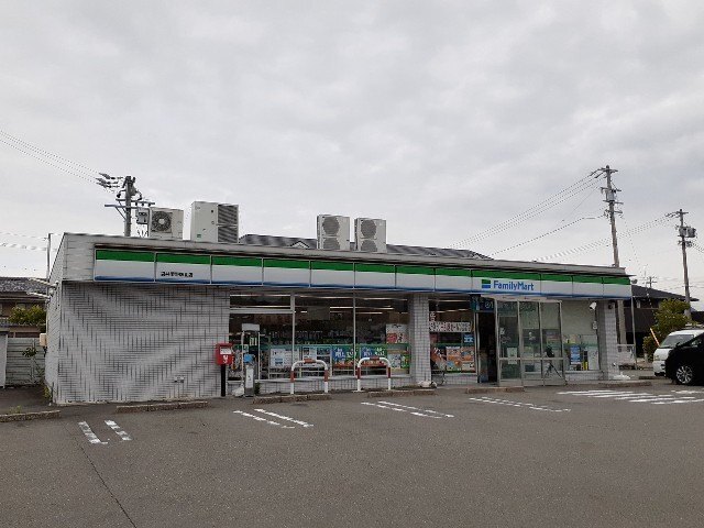 コンビニ　ファミリーマート袋井愛野駅南店（コンビニ）まで329m