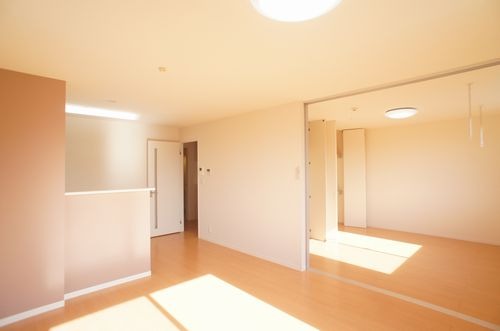 居室・リビング　図面と現状に相違がある場合には現状を優先