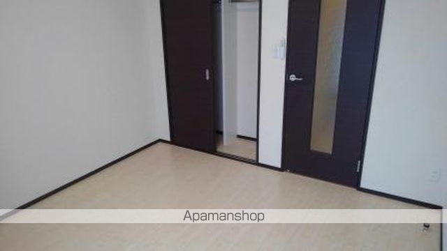 クレイノ南品川ハイツIIIの居間写真