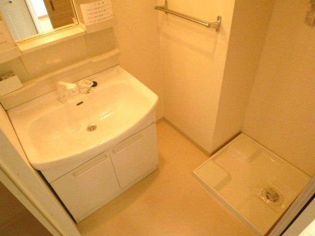 洗面設備　脱衣所です。