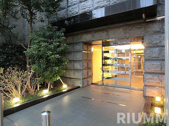 ＪＲ山手線 浜松町駅 徒歩1分 14階建 築21年の外観写真