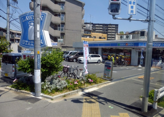 コンビニ　ローソン吹田山田西一丁目店（コンビニ）まで172m