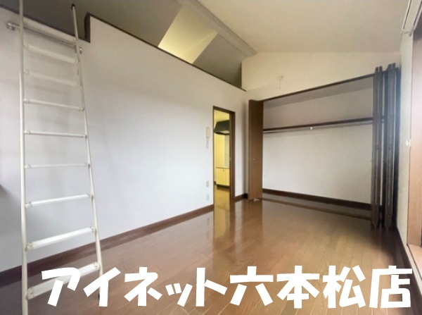 居室・リビング　広々とした６帖越えのお部屋です。