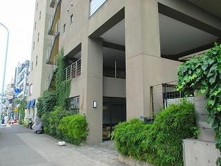 イデールームズ上原の外観写真