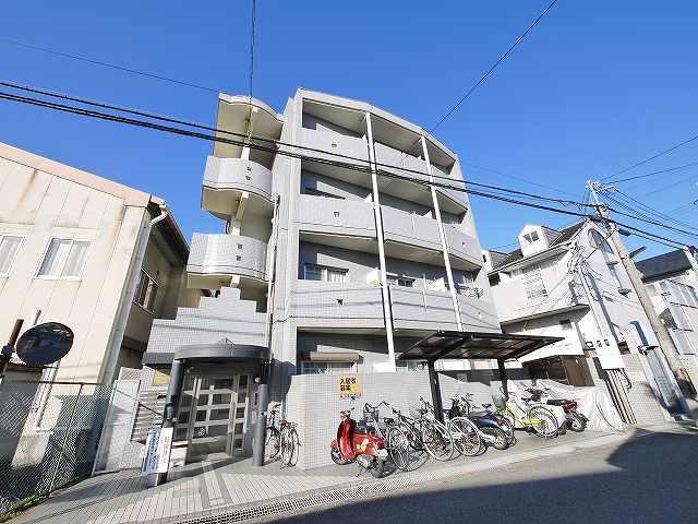 建物外観　キレイな外観です。