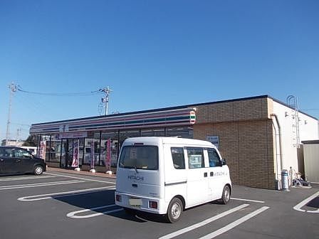 コンビニ　セブンイレブン（コンビニ）まで500m