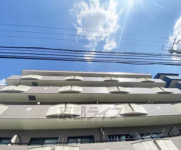 阪急京都線 西京極駅 徒歩4分 5階建 築31年の外観写真
