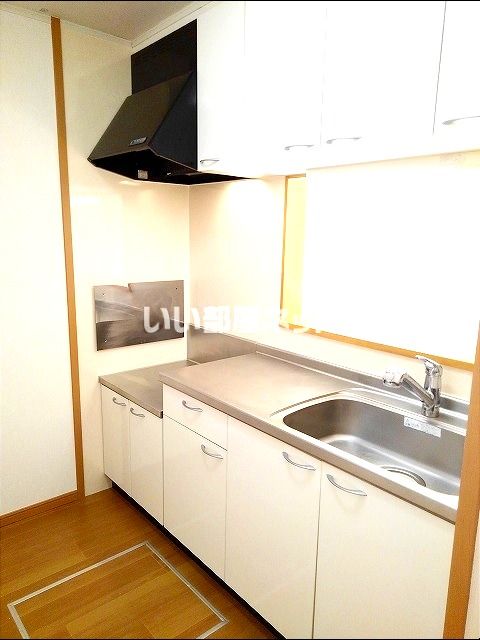 ＪＲ東海道本線 辻堂駅 徒歩24分 2階建 築19年のキッチン写真