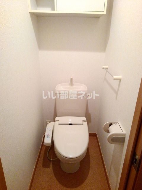 ＪＲ東海道本線 辻堂駅 徒歩24分 2階建 築19年のトイレ写真