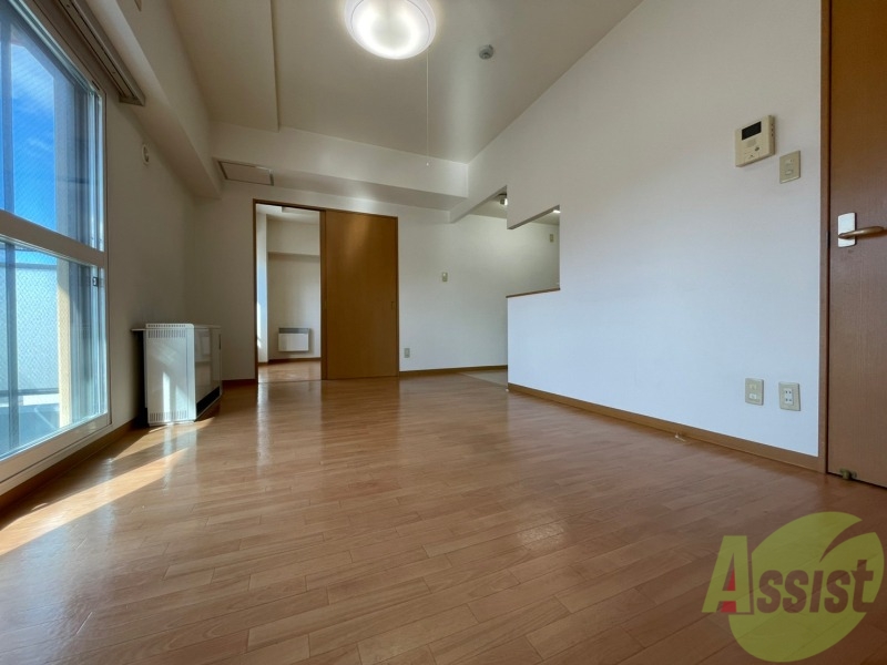 居室・リビング　広くてキレイなお部屋が広がっていて、充実した生活が送れそう。