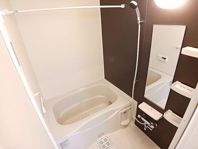 バス・シャワールーム　お風呂です