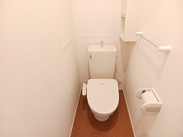 トイレ　トイレもきれいです