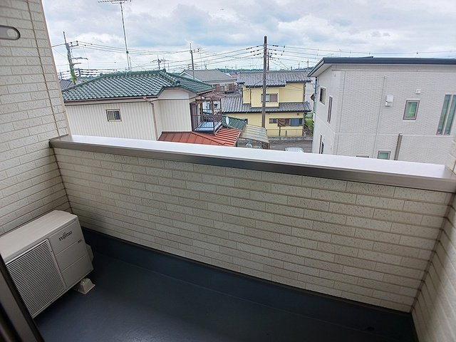 バルコニー　バルコニーがあります