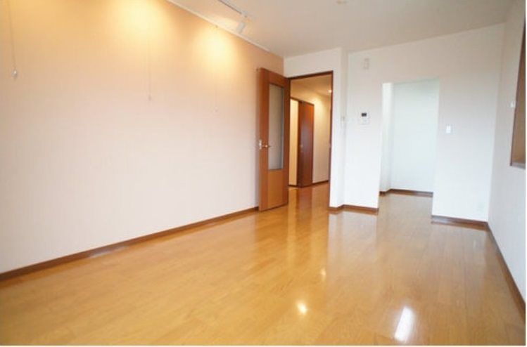 MAST LIFE SOGAの居間写真