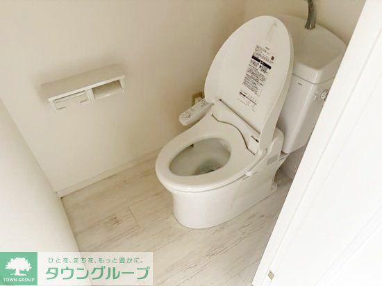 東京メトロ千代田線 根津駅 徒歩8分 5階建 築27年のトイレ写真