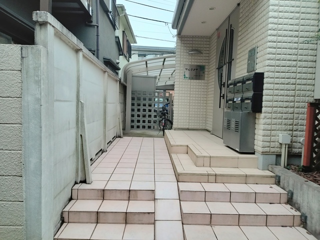 エントランス　★エントランスアプローチ★