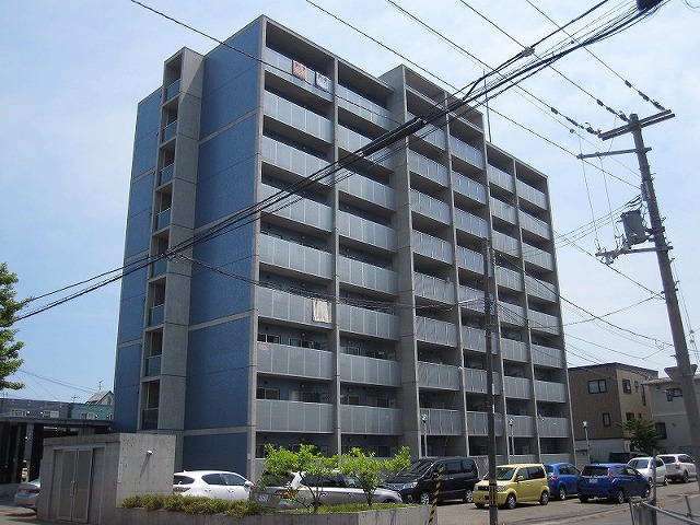 COLORE32の外観写真
