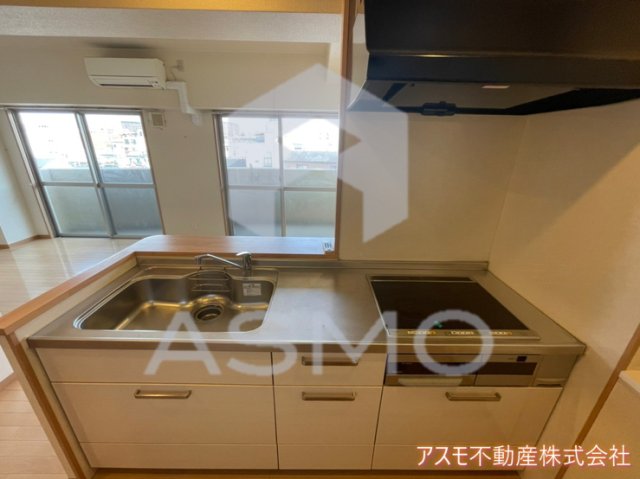 キッチン　同マンション別部屋　参考写真