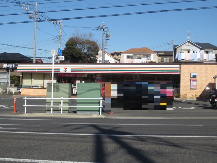 コンビニ　セブンイレブン横浜泉区役所前店（コンビニ）まで350m