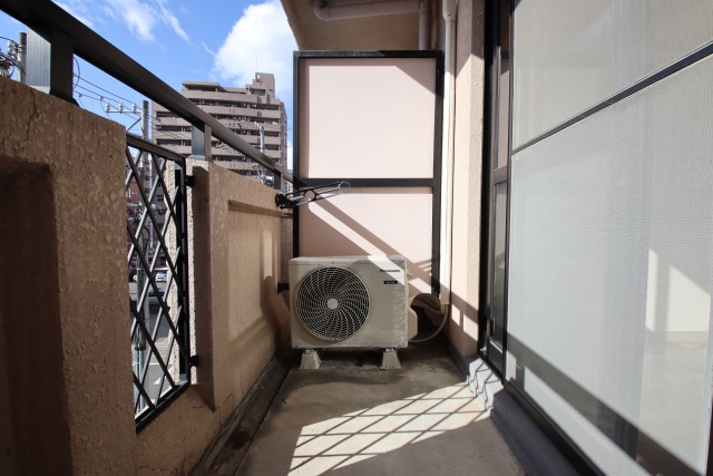 バルコニー　※別室の参考写真の為、現況優先です。
