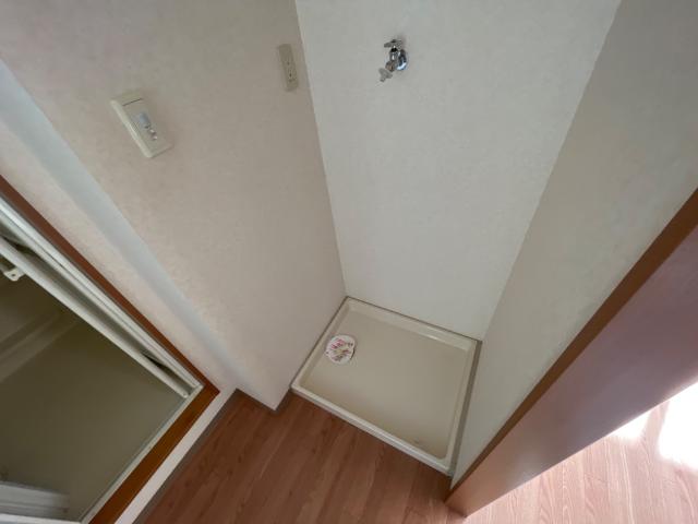 洗面設備　洗濯機置場