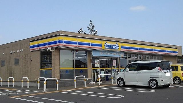 コンビニ　ミニストップ石岡北店（コンビニ）まで500m