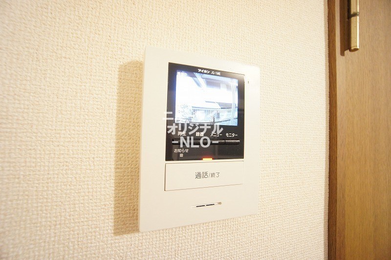 セキュリティ　来訪者を室内から確認出来るテレビモニターホン