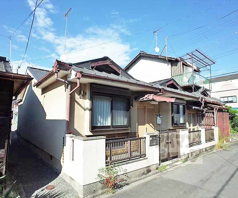 北白川西伊織町貸家の外観写真