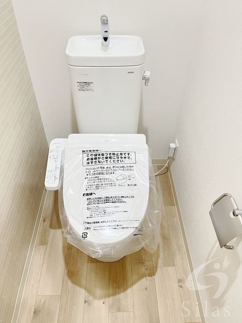 阪急神戸線 塚口駅 徒歩10分 3階建 新築のトイレ写真