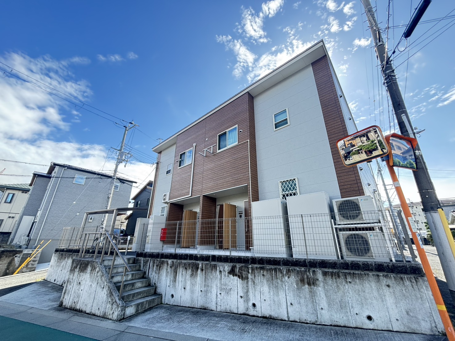 ＪＲ山陽本線 西明石駅 徒歩9分 2階建 築7年の外観写真