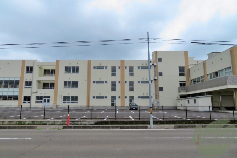 小学校　名取市立増田西小学校（小学校）まで408m