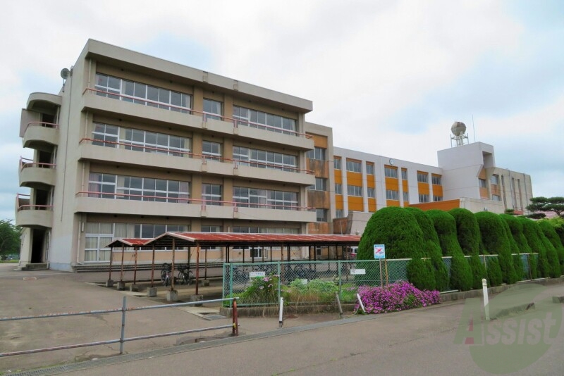 中学校　名取市立第二中学校（中学校）まで1302m