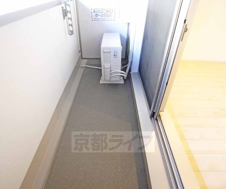 バルコニー　広々としたバルコニです。