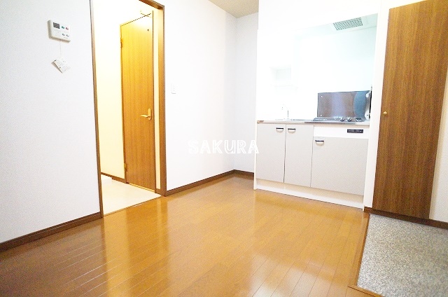 居室・リビング　開放感のあるゆったりとしたお部屋です♪