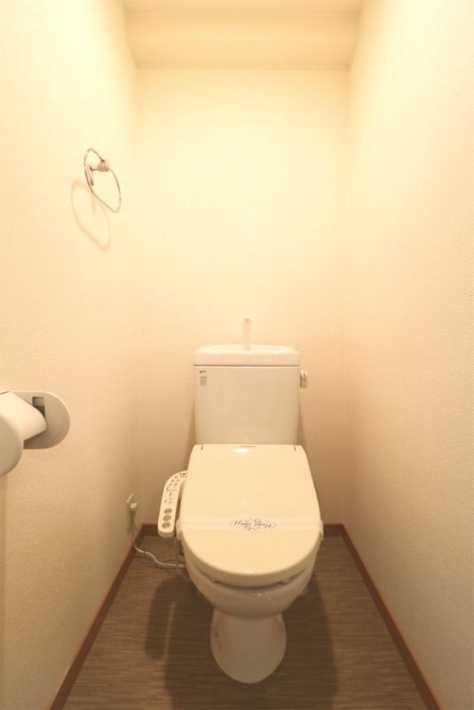トイレ　清潔感のあるトイレです