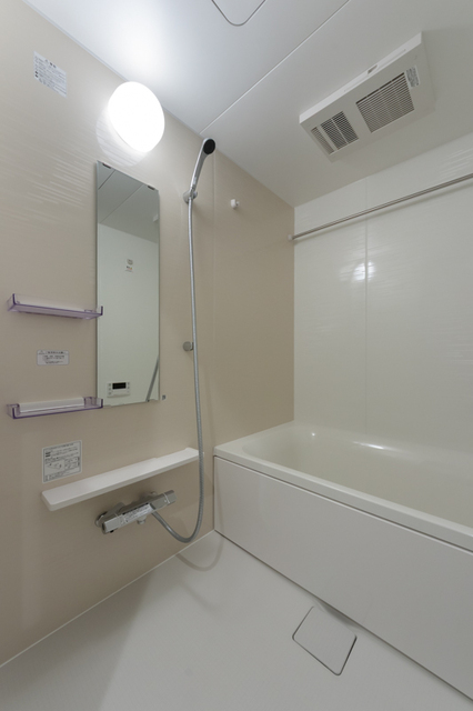 バス・シャワールーム　※写真は同タイプ住戸です。