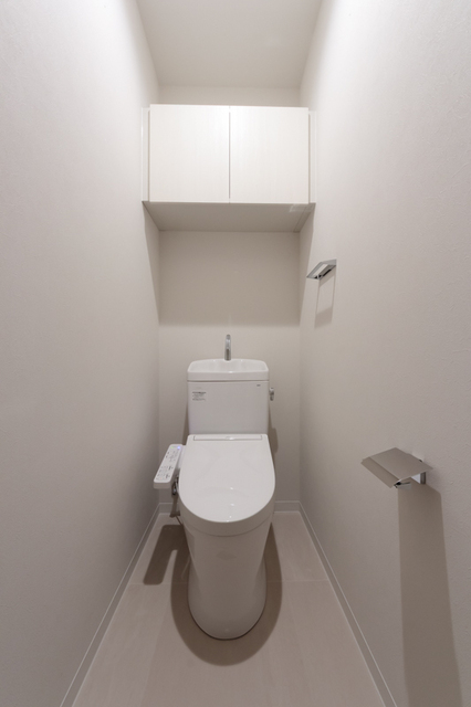 トイレ　※写真は同タイプ住戸です。