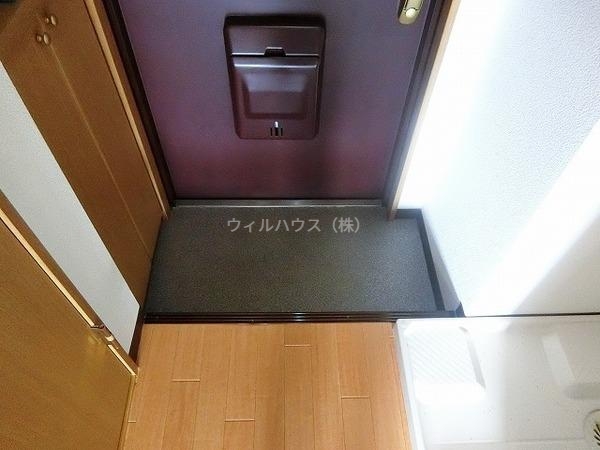 玄関　シューズボックスあり！