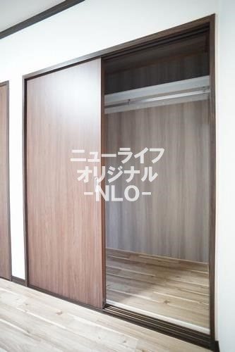 収納　お洋服の収納に便利なハンガーパイプ付き☆