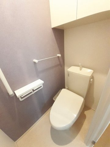 トイレ　清潔感のあるトイレです