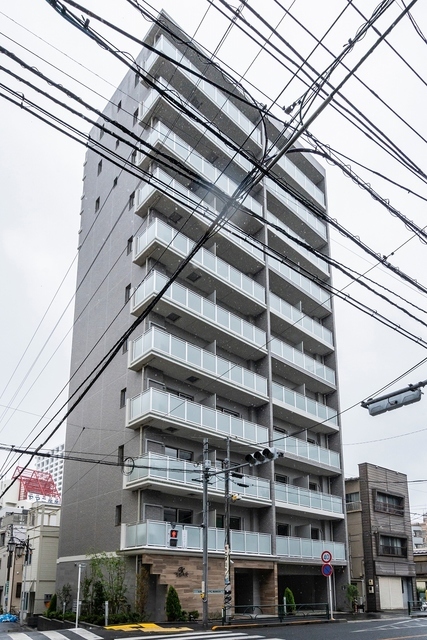 建物外観　１１階建ての賃貸マンション