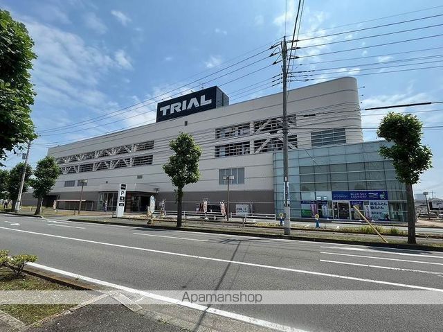 ショッピングセンター　スーパーセンタートライアル伊勢崎中央店（ショッピングセンター）まで836m