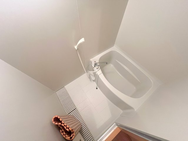 バス・シャワールーム　ゆったりと入るなら、お風呂とトイレとは別々が嬉しいですよね。